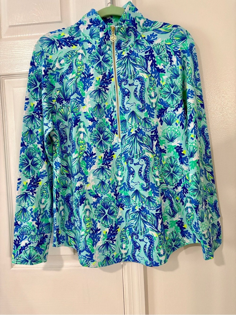 New With Original Tags Lilly Pulitzer Blue, Green & Pink Sea Life Zip Pullover